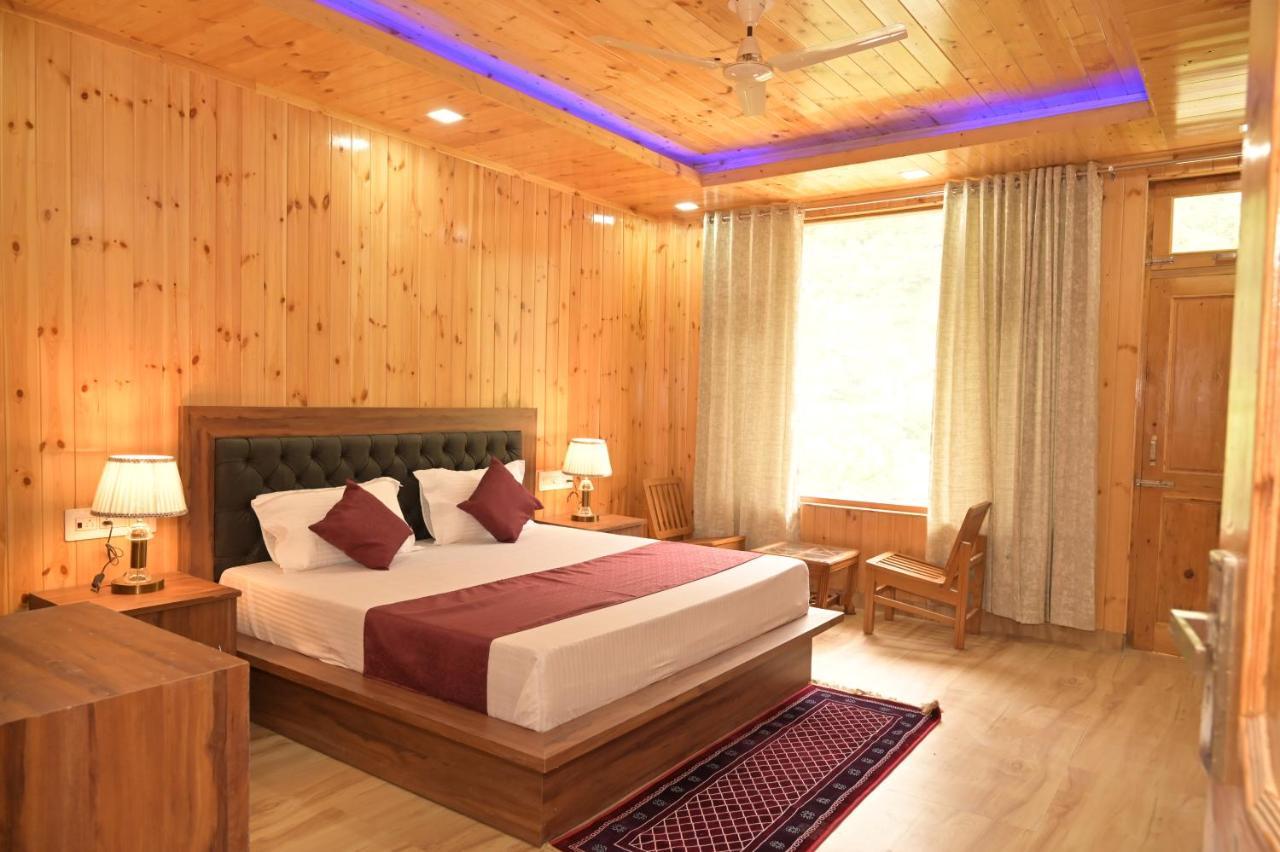 Hotel Royal Galaxy Tirthan Banjār Zewnętrze zdjęcie